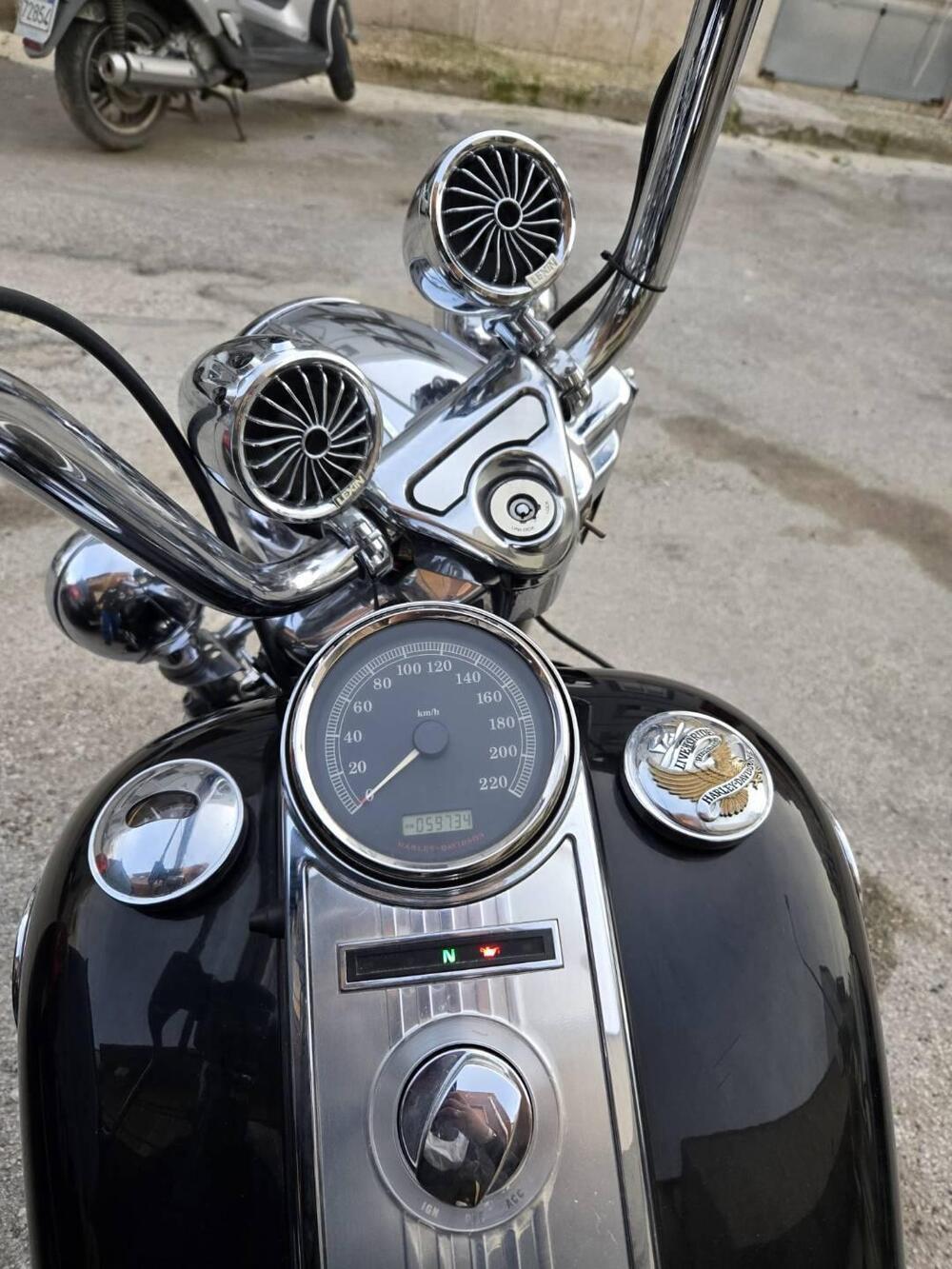 Harley-Davidson 1584 Road King Classic (2007 - 10) - FLHRC (7)