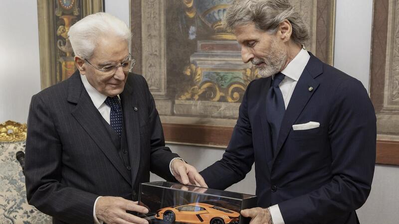 Lamborghini ha fatto un regalo al Presidente della Repubblica, ecco la Revuelto