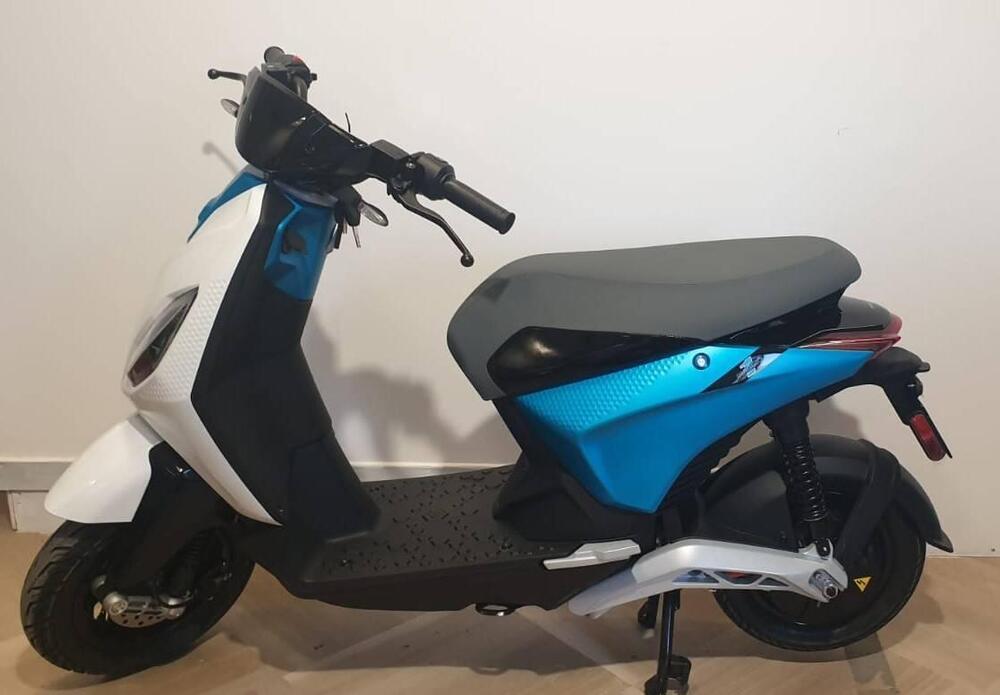 Piaggio 1 Active (2022 - 25) (2)