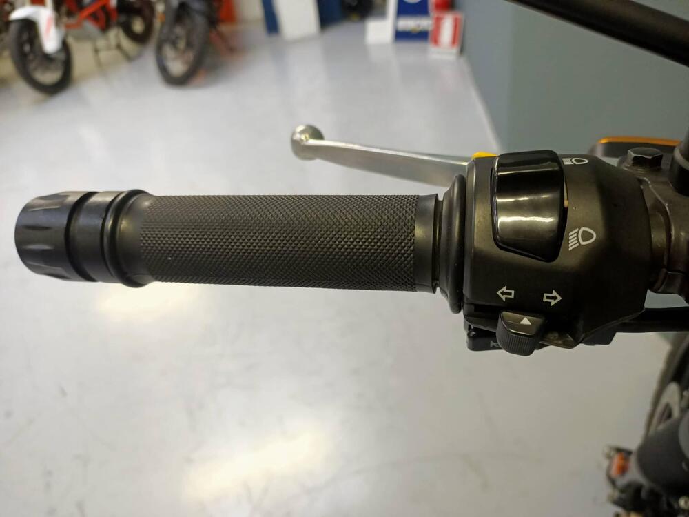 Royal Enfield Scram 411 (2022 - 24) (9)