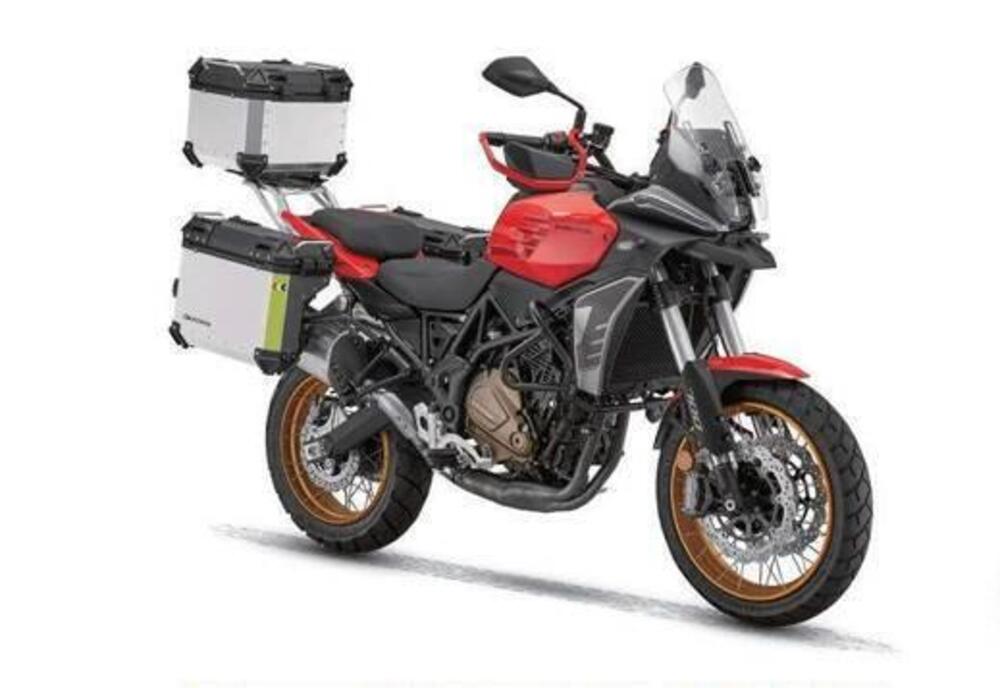 QJ Motor SRT 700 SX (2025) (2)