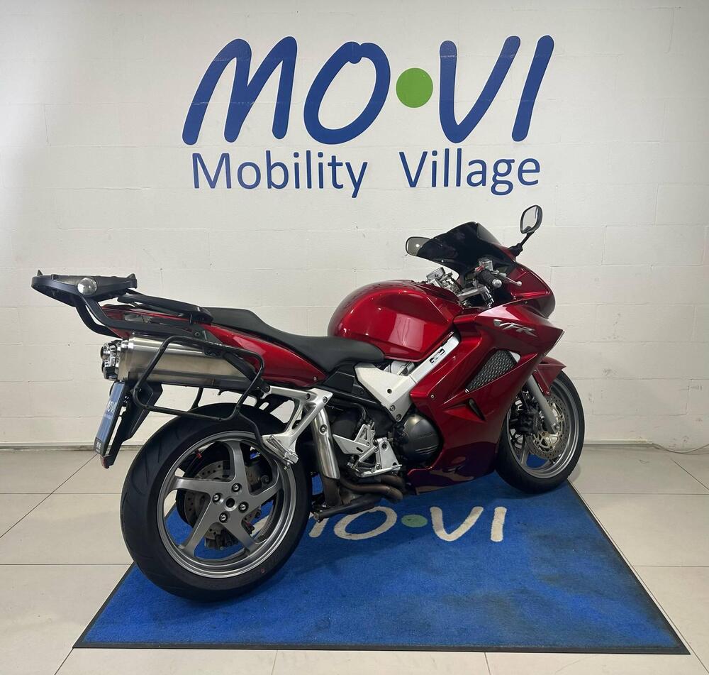 Honda VFR 800 (2006 - 13) (2)