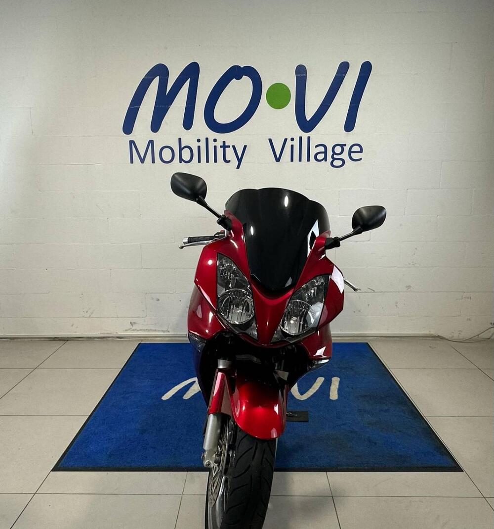 Honda VFR 800 (2006 - 13) (7)