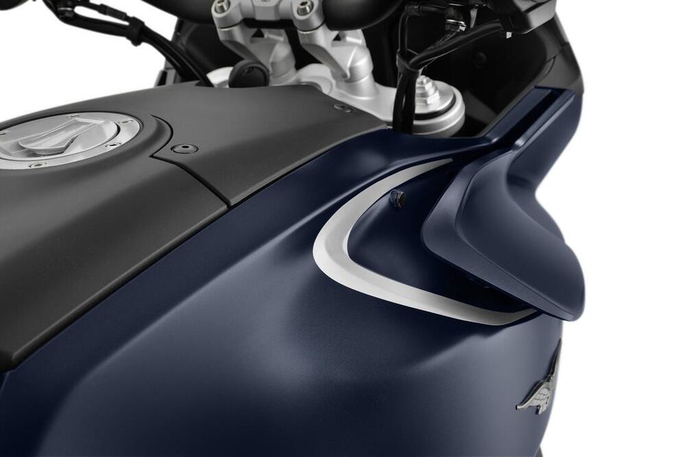 Moto Guzzi V100 Mandello (2025) (8)