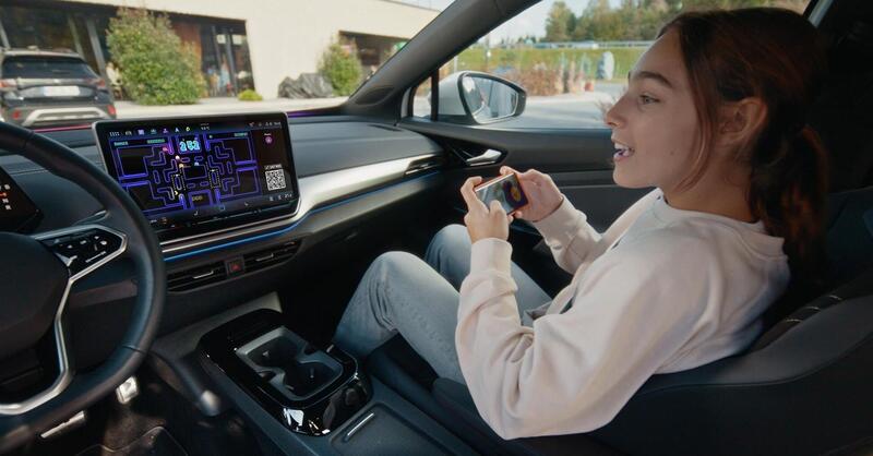 PAC-MAN arriva a bordo: oltre 300.000 Volkswagen diventano console da gioco