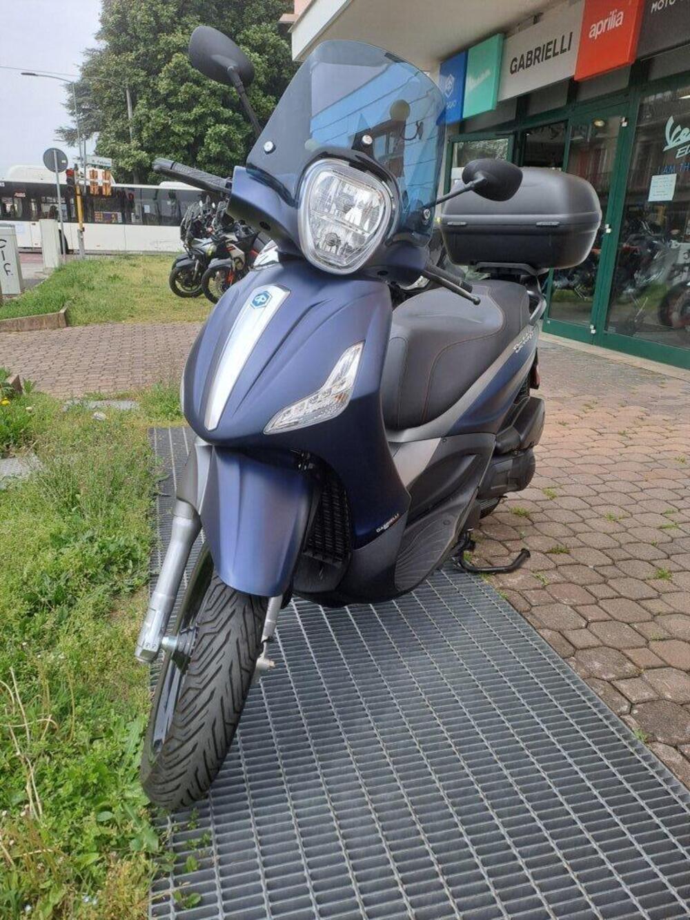 Piaggio Beverly 300 Hpe (2021)