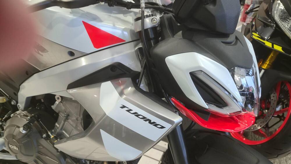 Aprilia Tuono 457 (2025 - 26) (2)