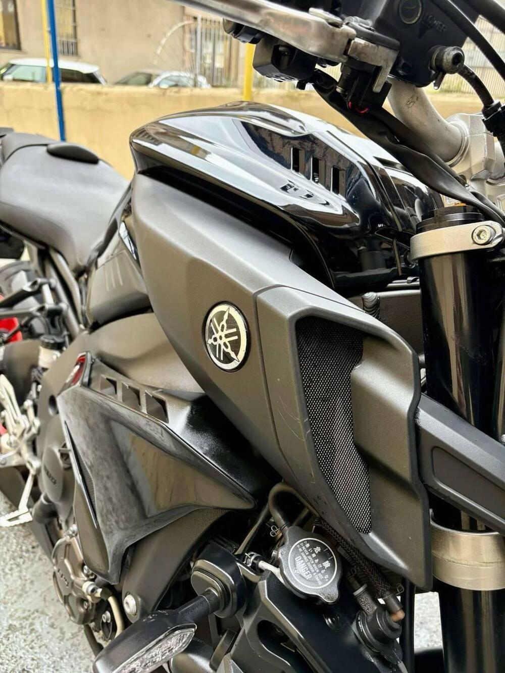 Yamaha MT-10 (2017 - 20) (3)