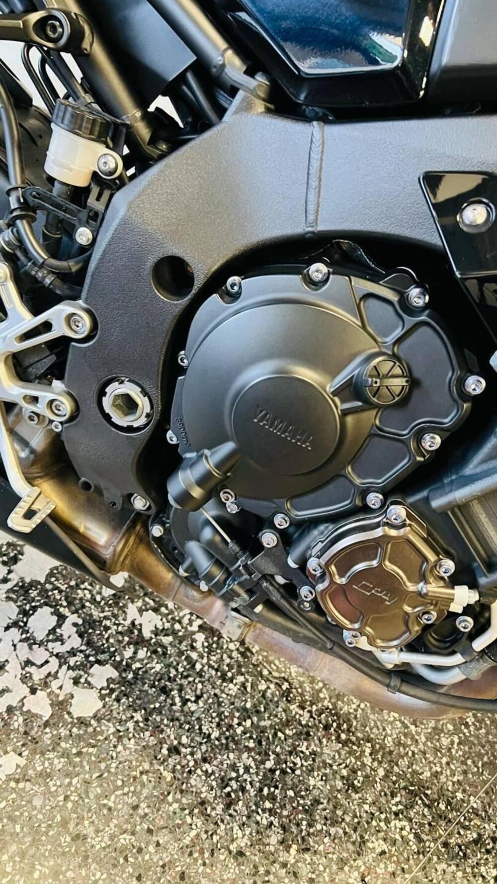 Yamaha MT-10 (2017 - 20) (9)
