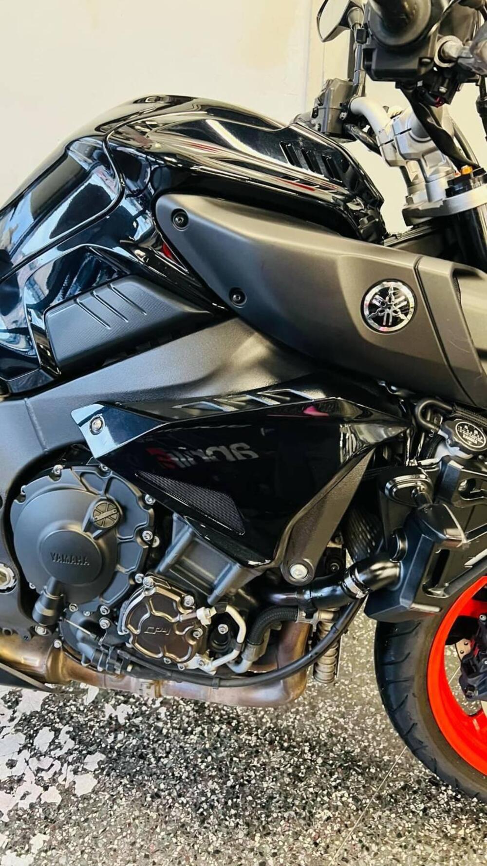 Yamaha MT-10 (2017 - 20) (11)