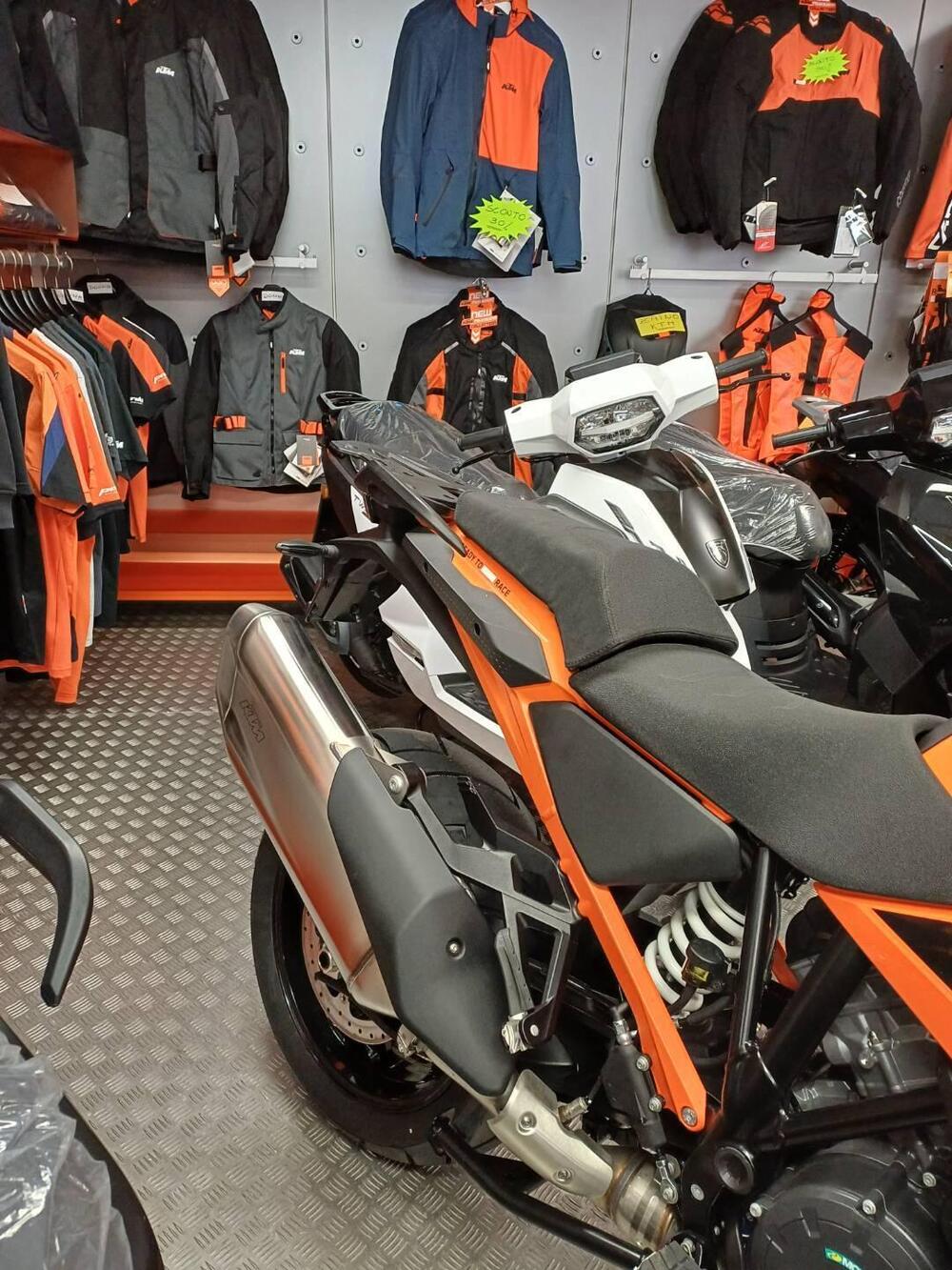 KTM 1290 Super Adventure S (2022 - 25) (4)