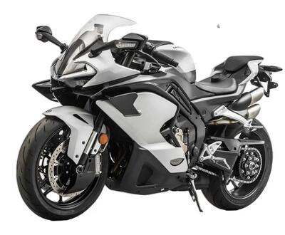 Sempre pi&ugrave; vicina la nuova CF Moto 750 SR-R. In Cina gi&agrave; disponibile nel 2025, ma in Italia? 