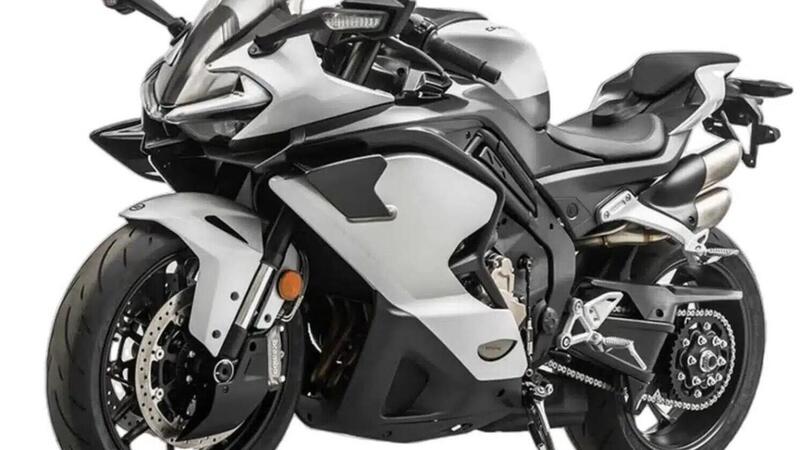 Sempre pi&ugrave; vicina la nuova CF Moto 750 SR-R. In Cina gi&agrave; disponibile nel 2025, ma in Italia? 