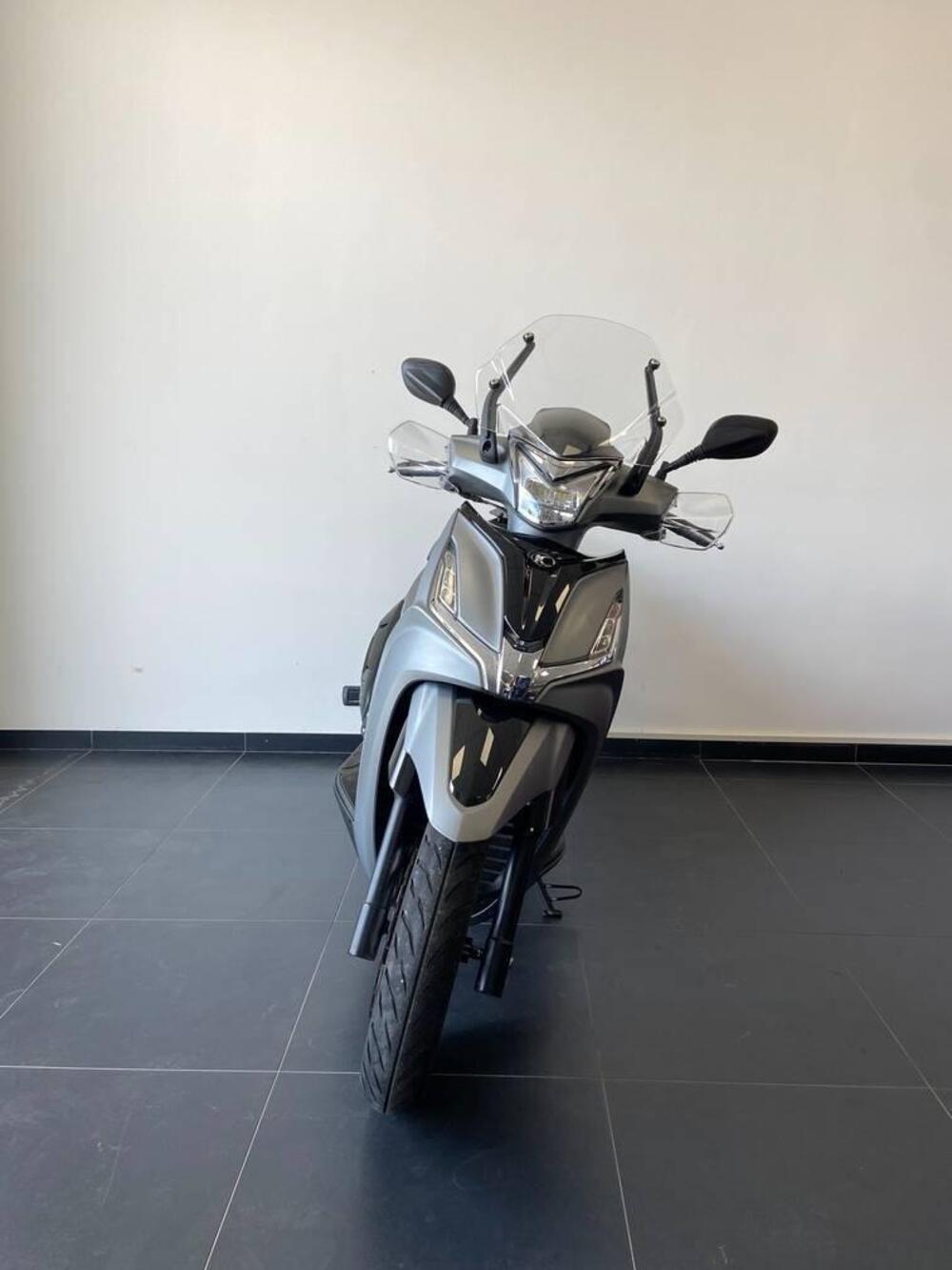 Kymco Agility 300i (2021 - 25) (4)