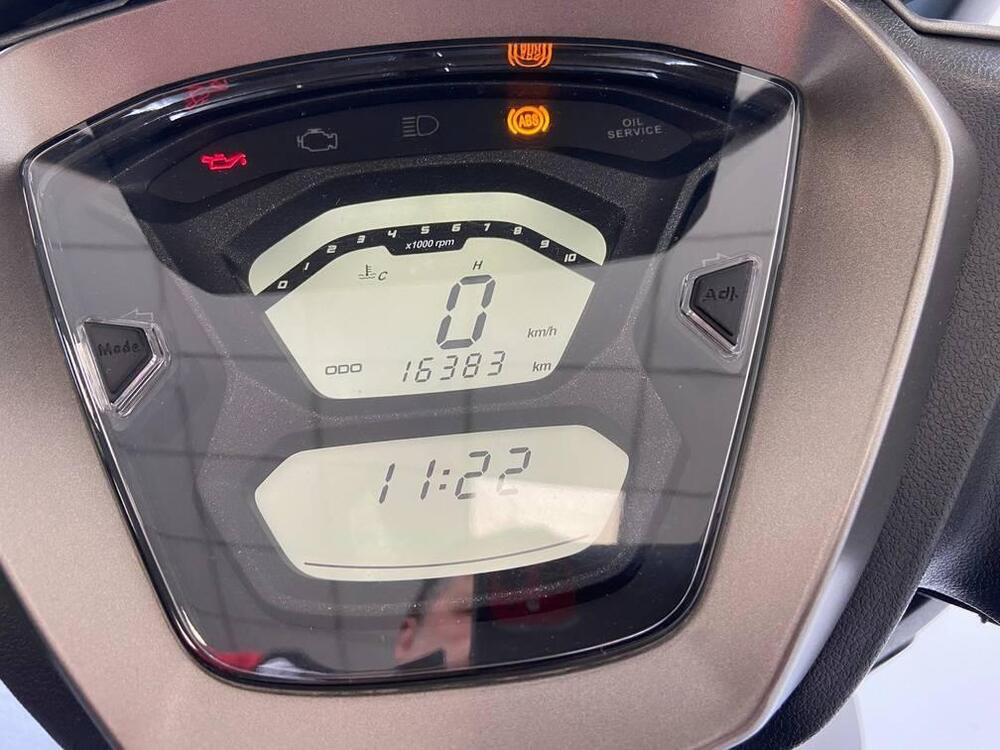 Kymco Agility 300i (2021 - 25) (7)