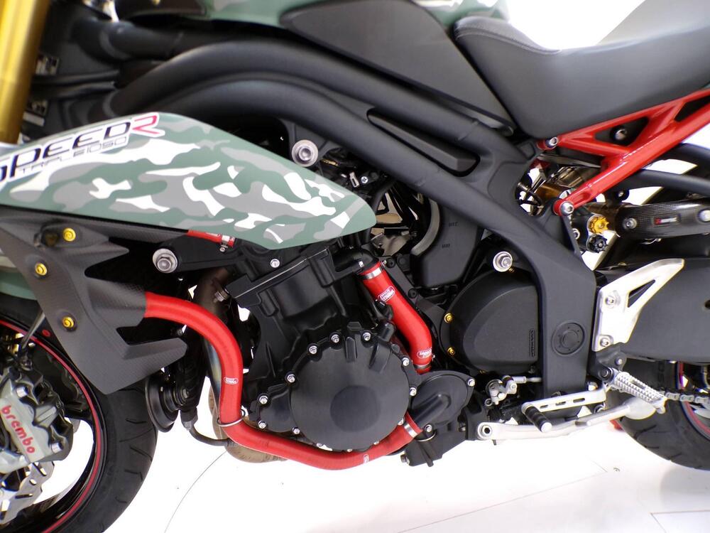 Triumph Speed Triple 1050 R ABS (2011 - 15) (7)