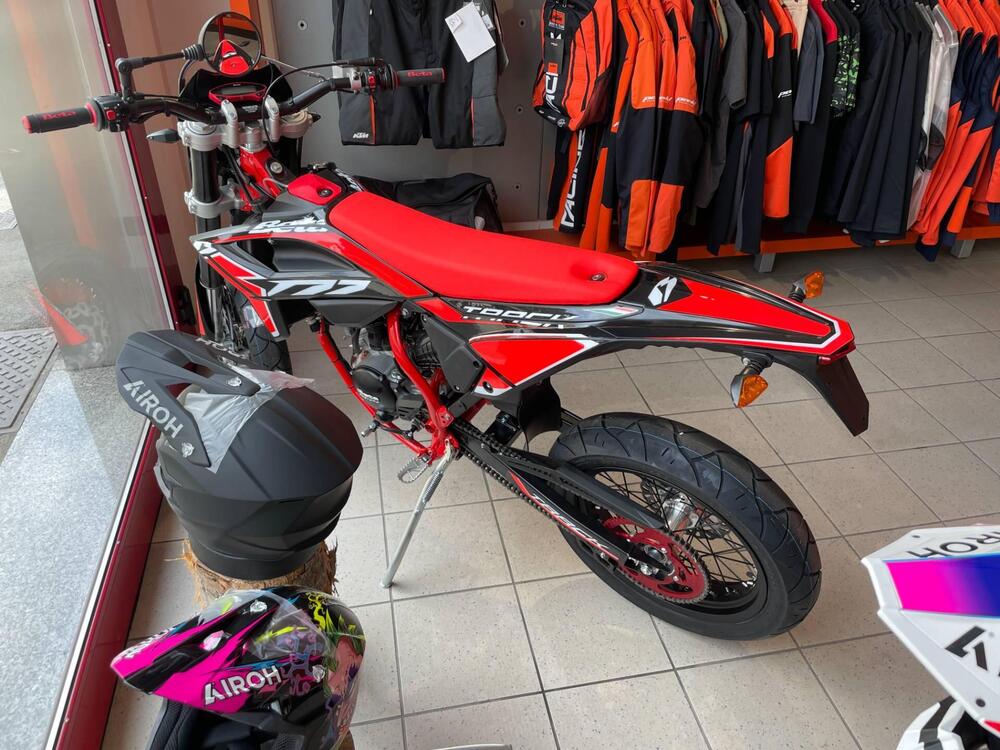 Betamotor RR 50 Motard Track (2021 - 25) (2)