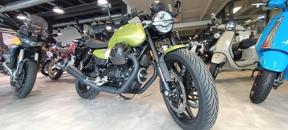 Moto Guzzi V7 Sport (2025) (3)
