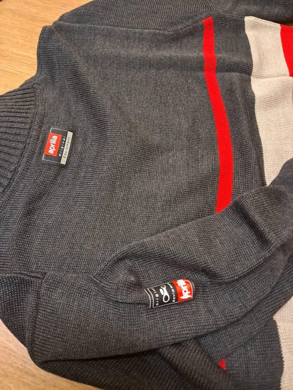 MAGLIONE APRILIA CON ZIP COTONE (2)