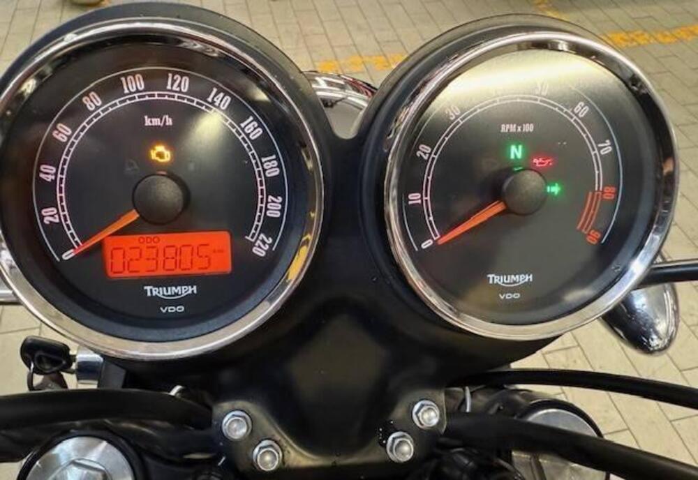 Triumph Bonneville T100 (2008 - 16) (6)