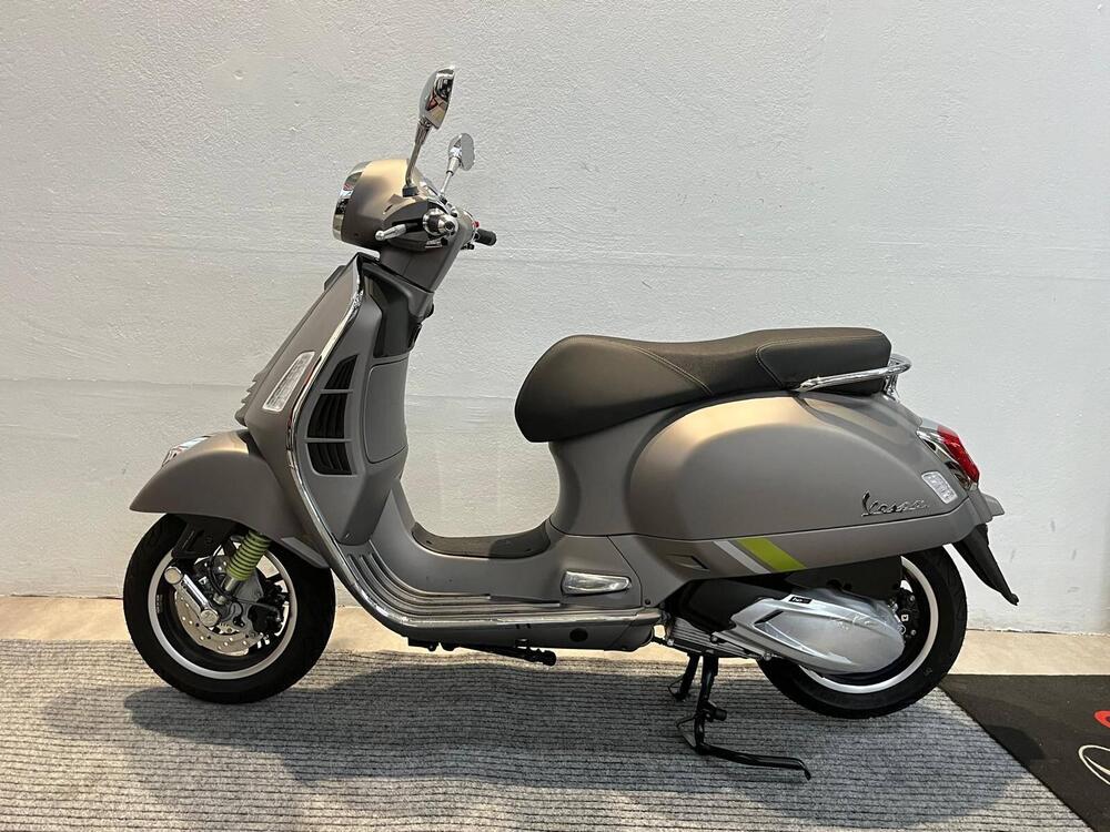 Vespa GTS 310 Super Tech (2025) (2)