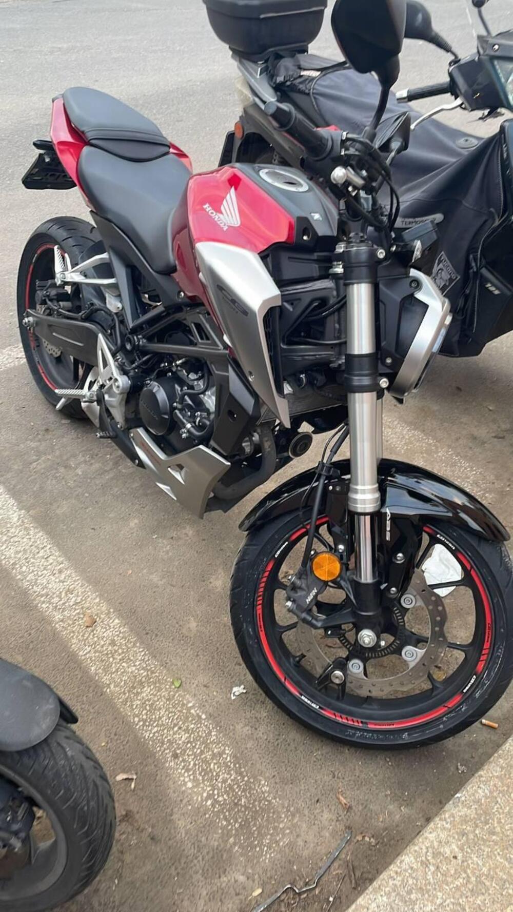 Honda CB 125 R (2018 - 20) (4)