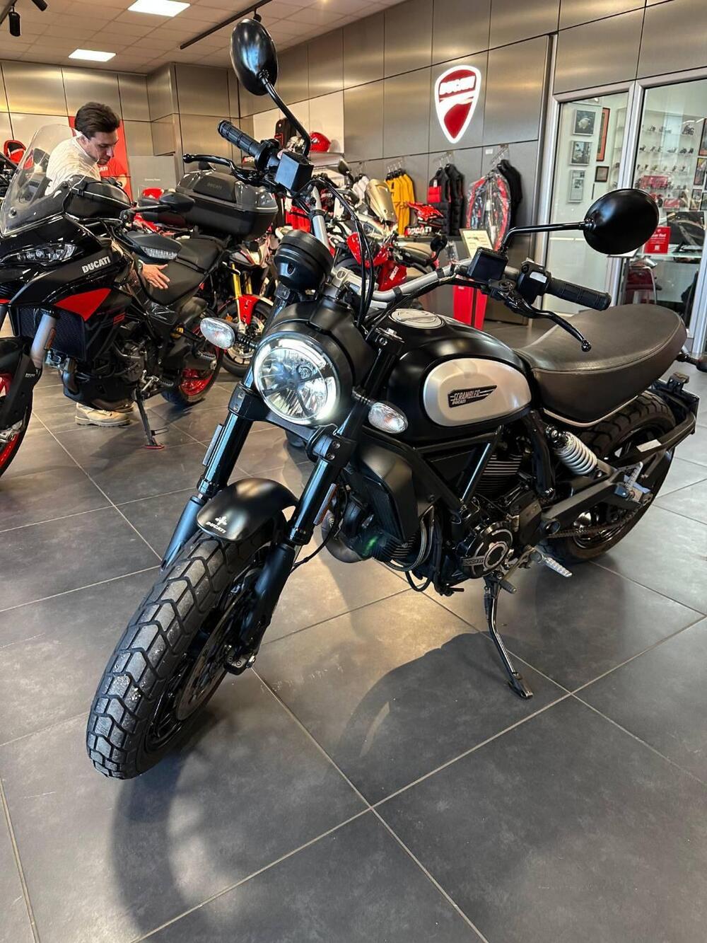 Ducati Scrambler 800 Icon Dark (2021 - 22) (7)