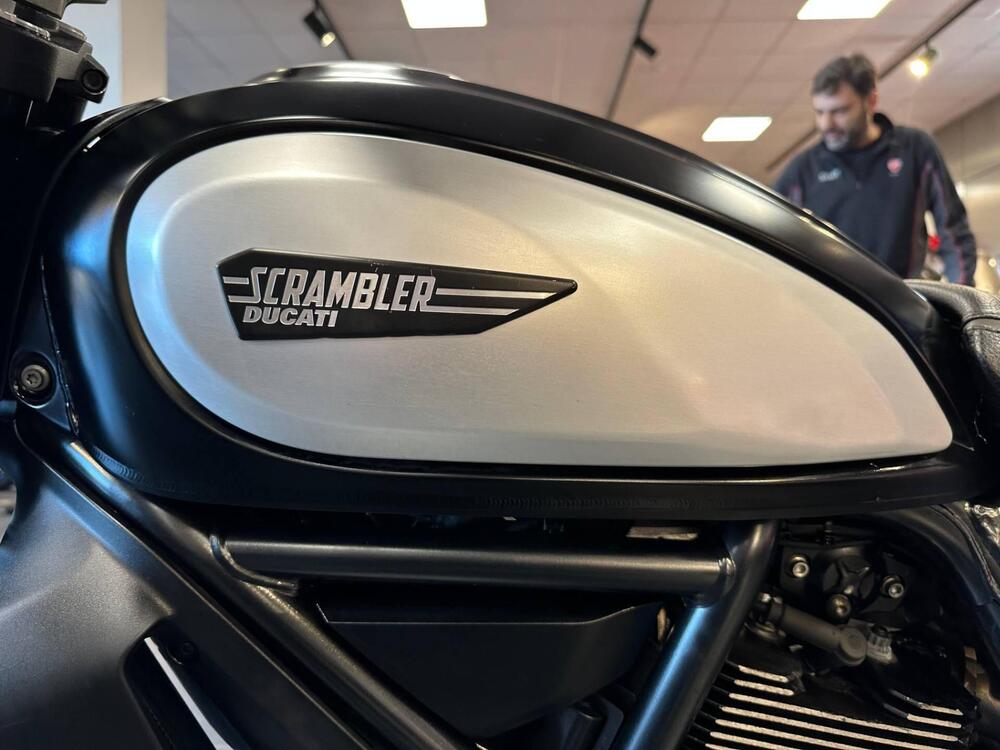 Ducati Scrambler 800 Icon Dark (2021 - 22) (14)