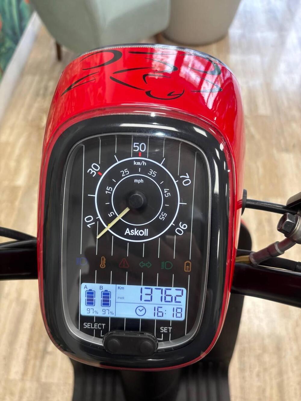 Askoll eS Pro 70 (2019 - 22) (5)