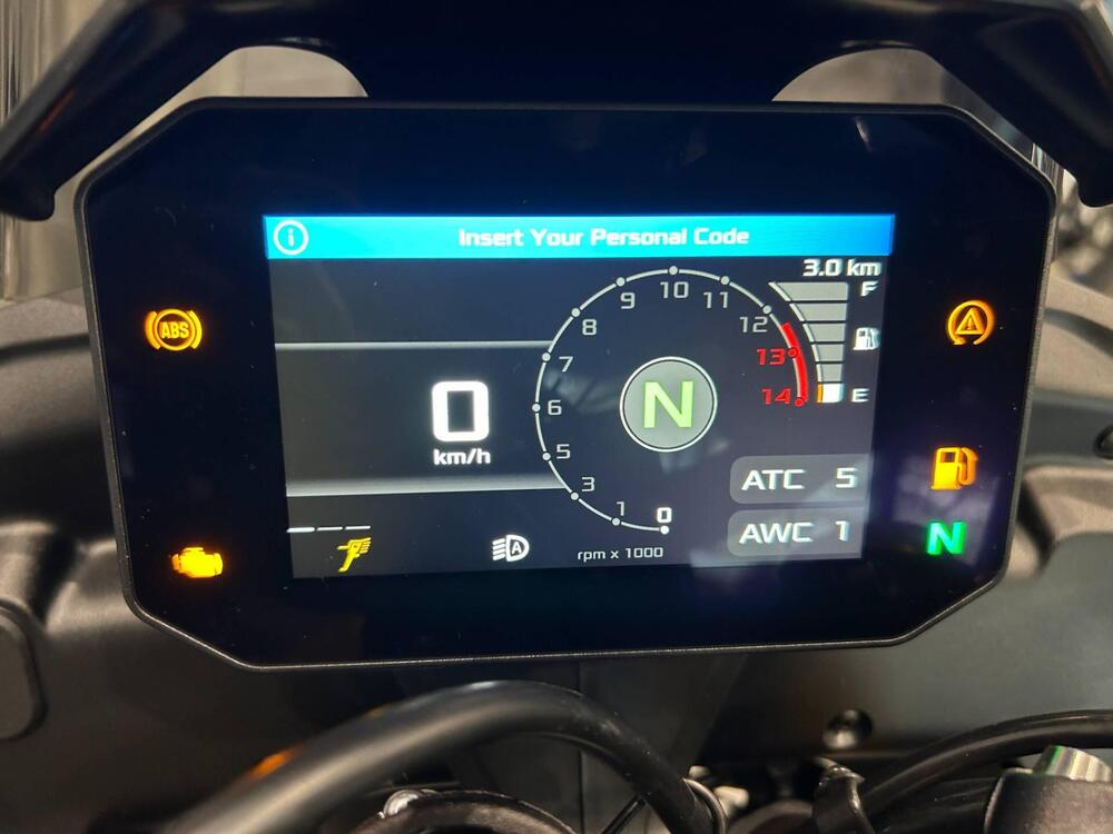 Aprilia Tuono V4 (2025) (2)