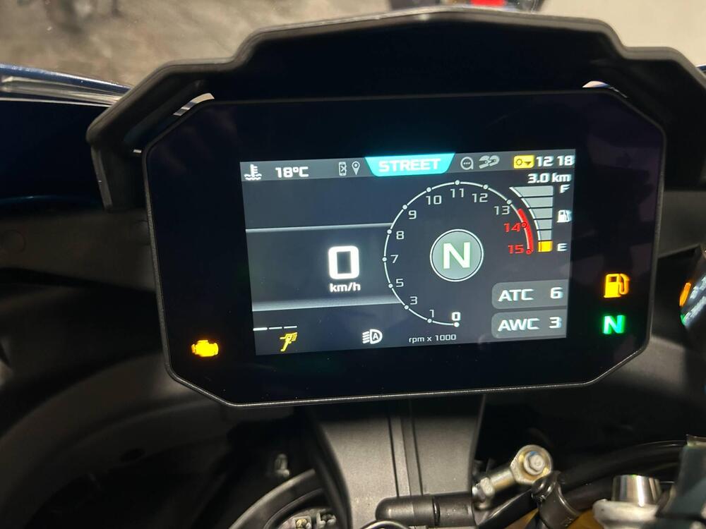 Aprilia RSV4 1100 (2025) (5)