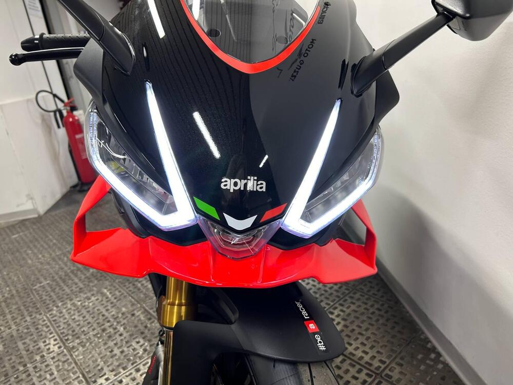 Aprilia RSV4 1100 Factory (2025) (6)