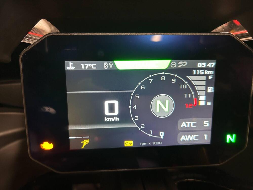 Aprilia RSV4 1100 Factory (2025) (7)