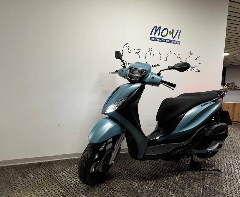 Piaggio Medley 200 S (2025) (2)