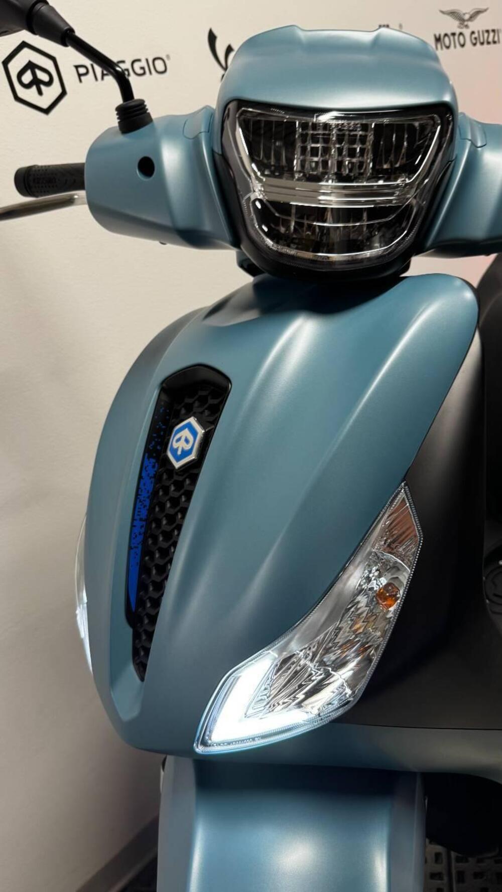 Piaggio Medley 200 S (2025) (5)