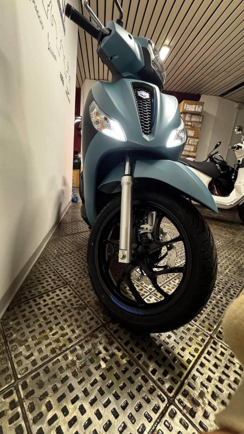 Piaggio Medley 200 S (2025) (6)