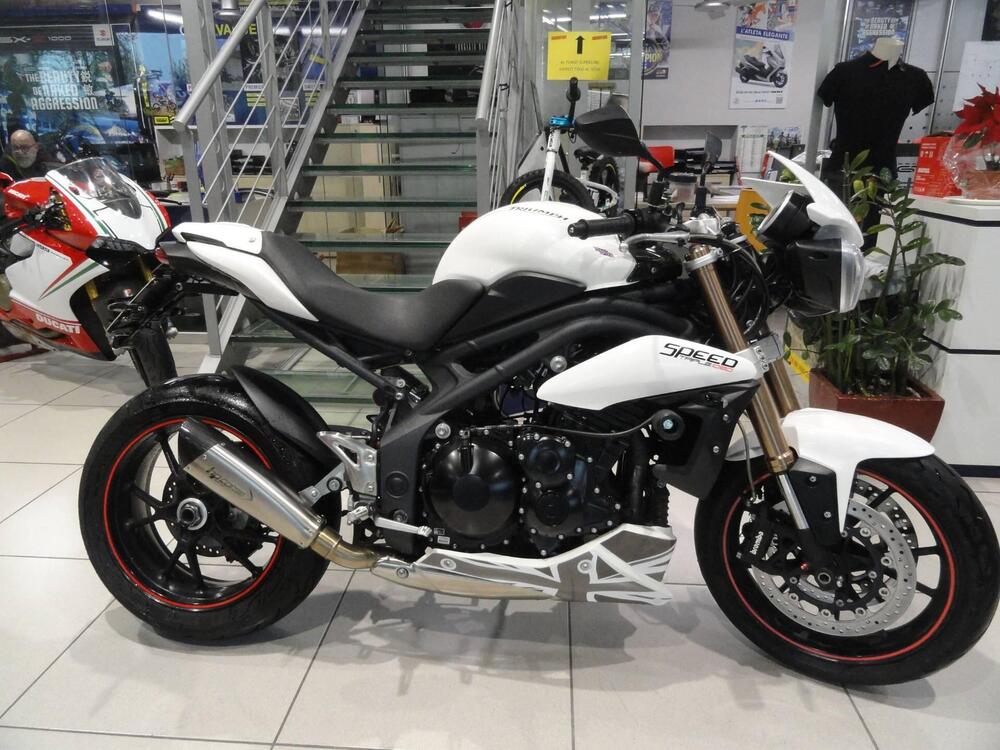Triumph Speed Triple 1050 (2011 - 13)