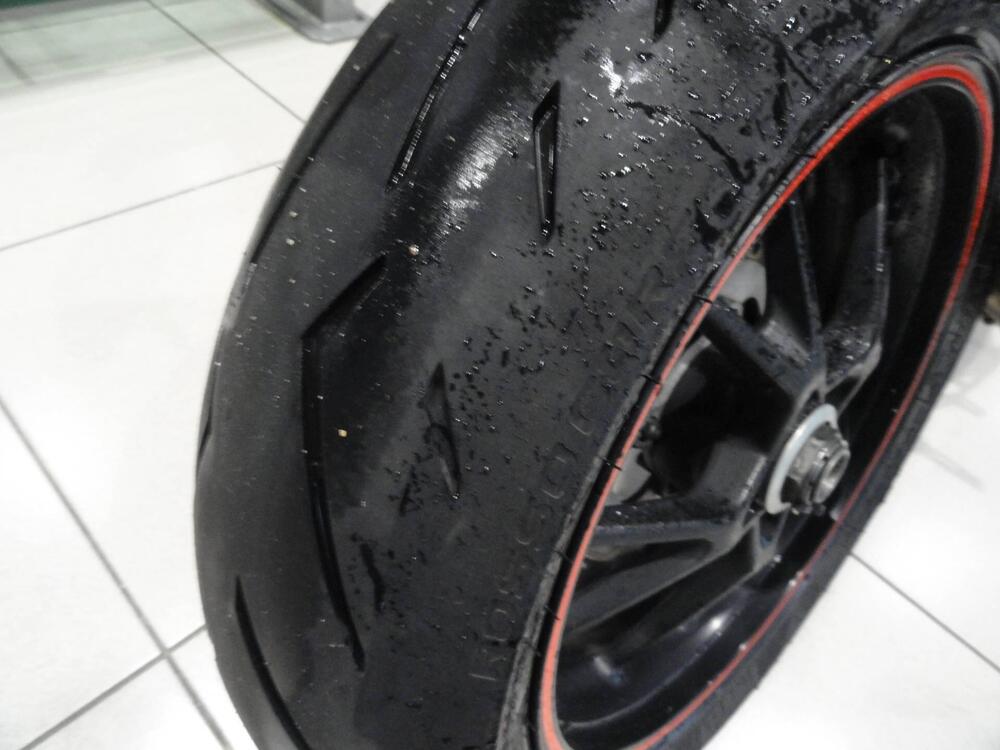 Triumph Speed Triple 1050 (2011 - 13) (7)