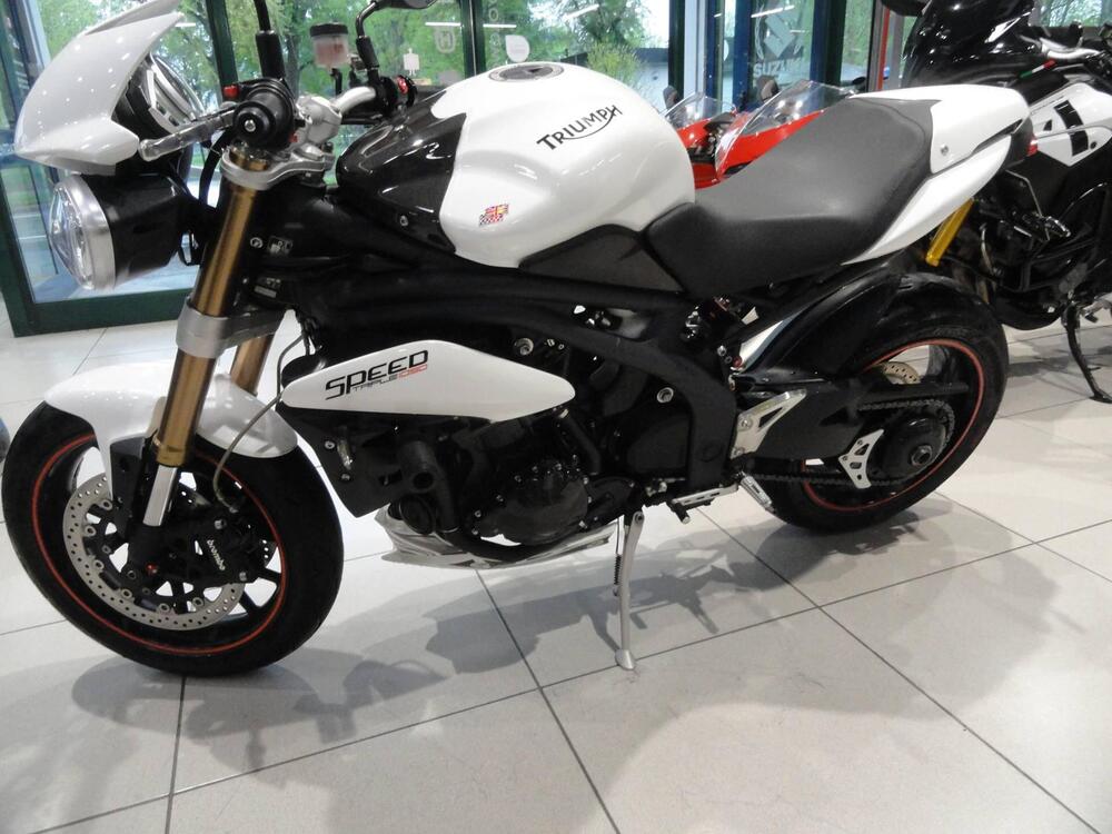 Triumph Speed Triple 1050 (2011 - 13) (9)