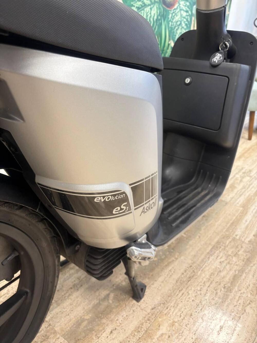 Askoll eS3 Evo 2.8 (2019 - 25) (6)