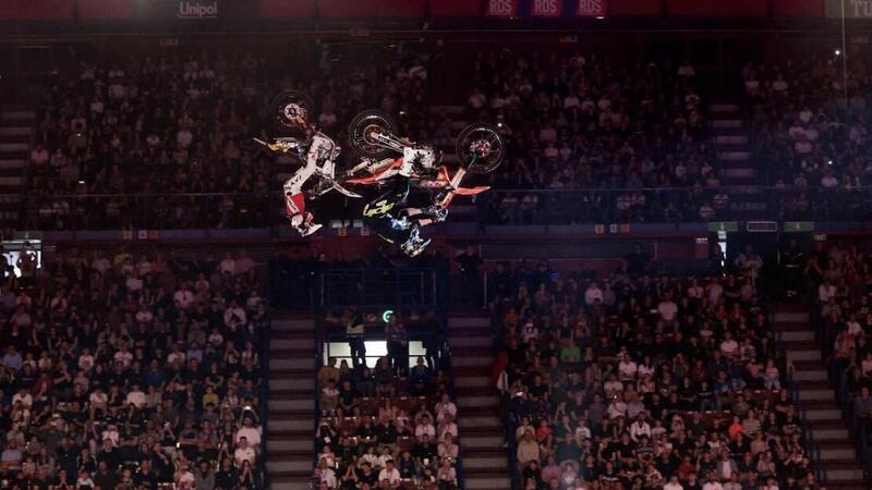 Milano: il Forum esplode con i Masters of Dirt: 18 mila spettatori per lo show dell&rsquo;anno