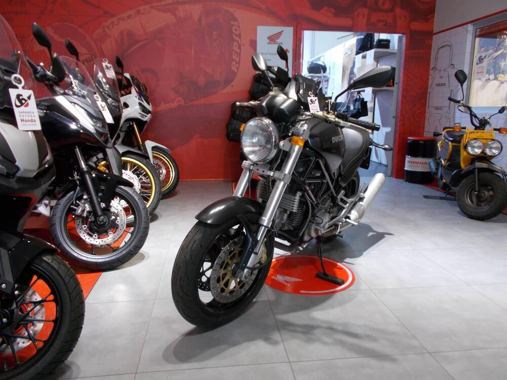 Ducati Monster 900 Dark I.E. (1999 - 02) (6)