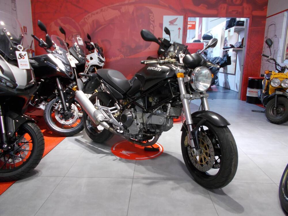 Ducati Monster 900 Dark I.E. (1999 - 02) (12)