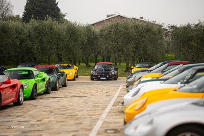 Lotus Elise S1: il raduno di ben 40 esemplari a Lazise (VR)
