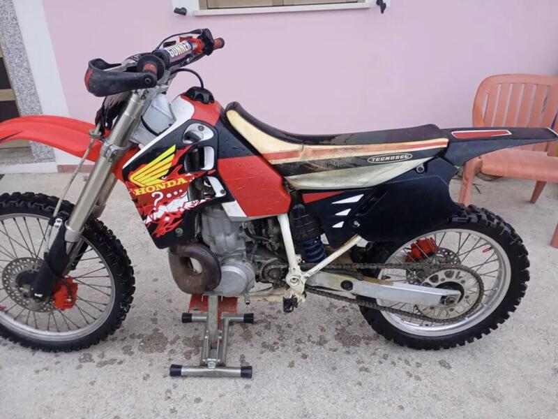 Honda CR 500 R: l&#039;usato del giorno di Moto.it [GALLERY]