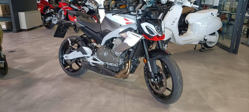 Aprilia Tuono 457 (2025 - 26) (2)