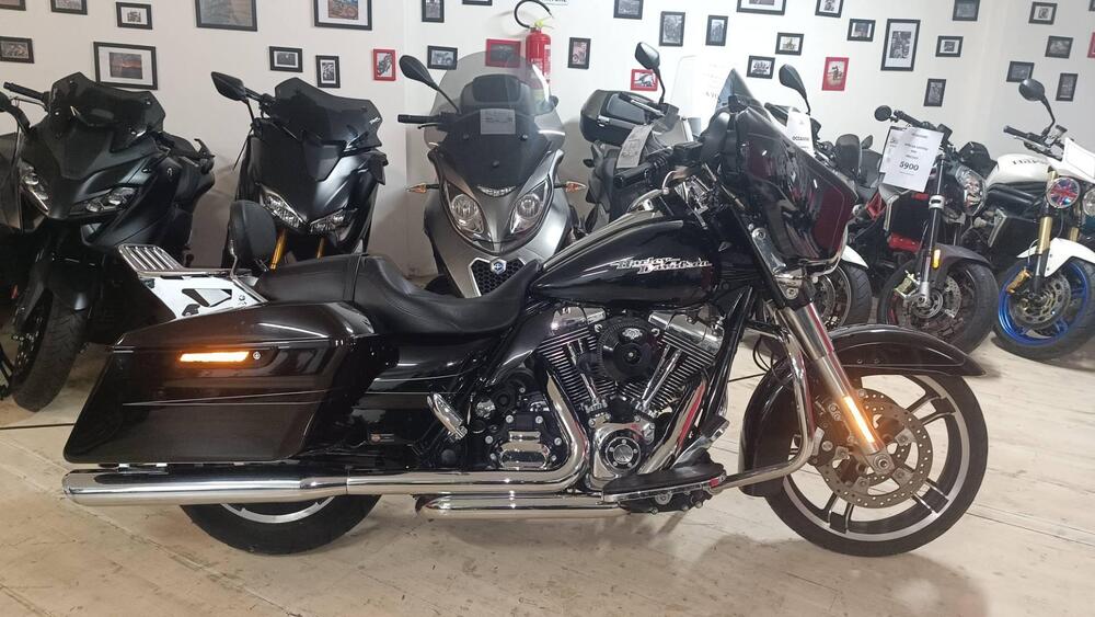 Harley-Davidson 1690 Street Glide Special (2014 - 16) - FLHX (2)