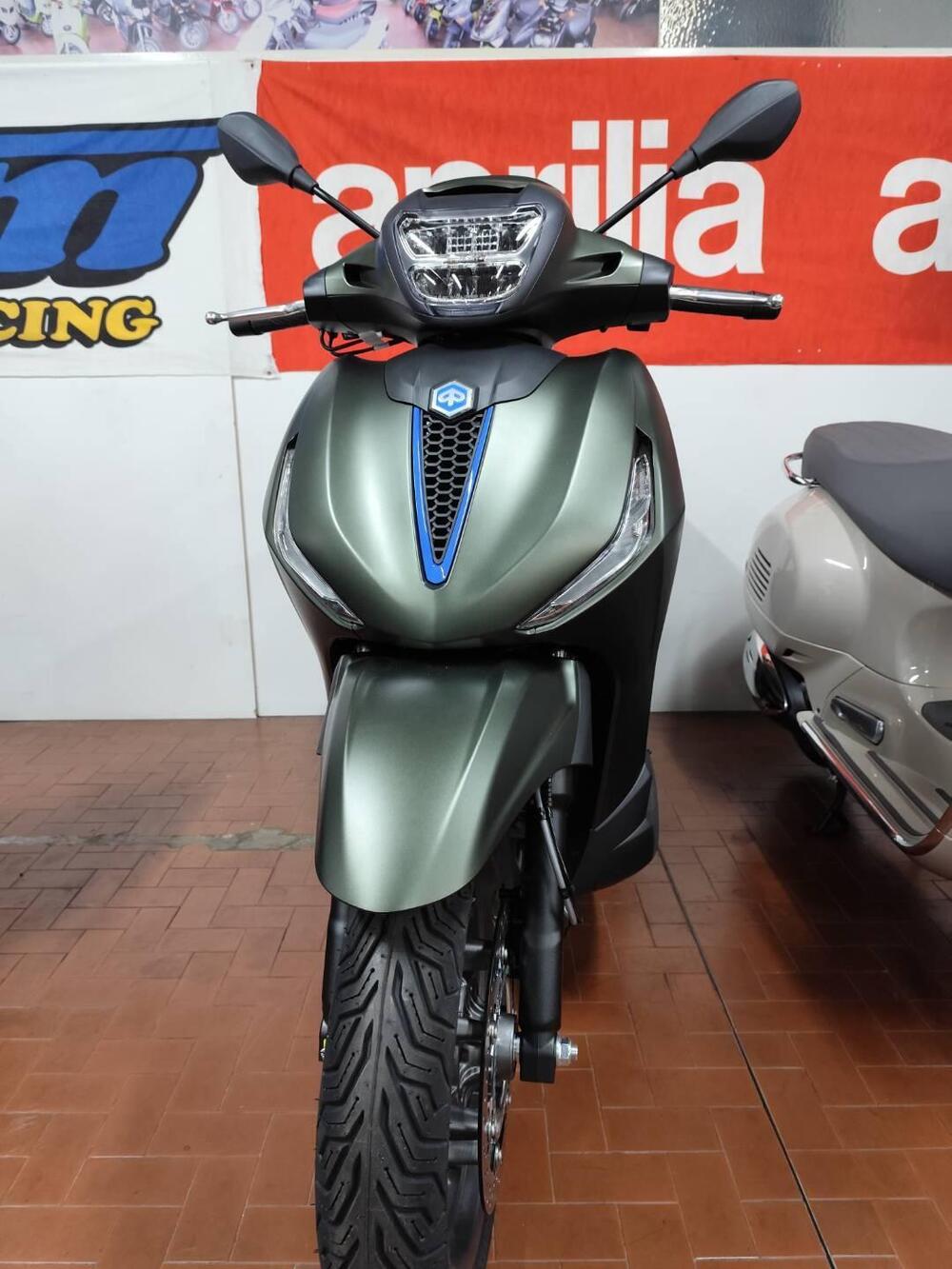Piaggio Beverly 310 S (2025) (2)