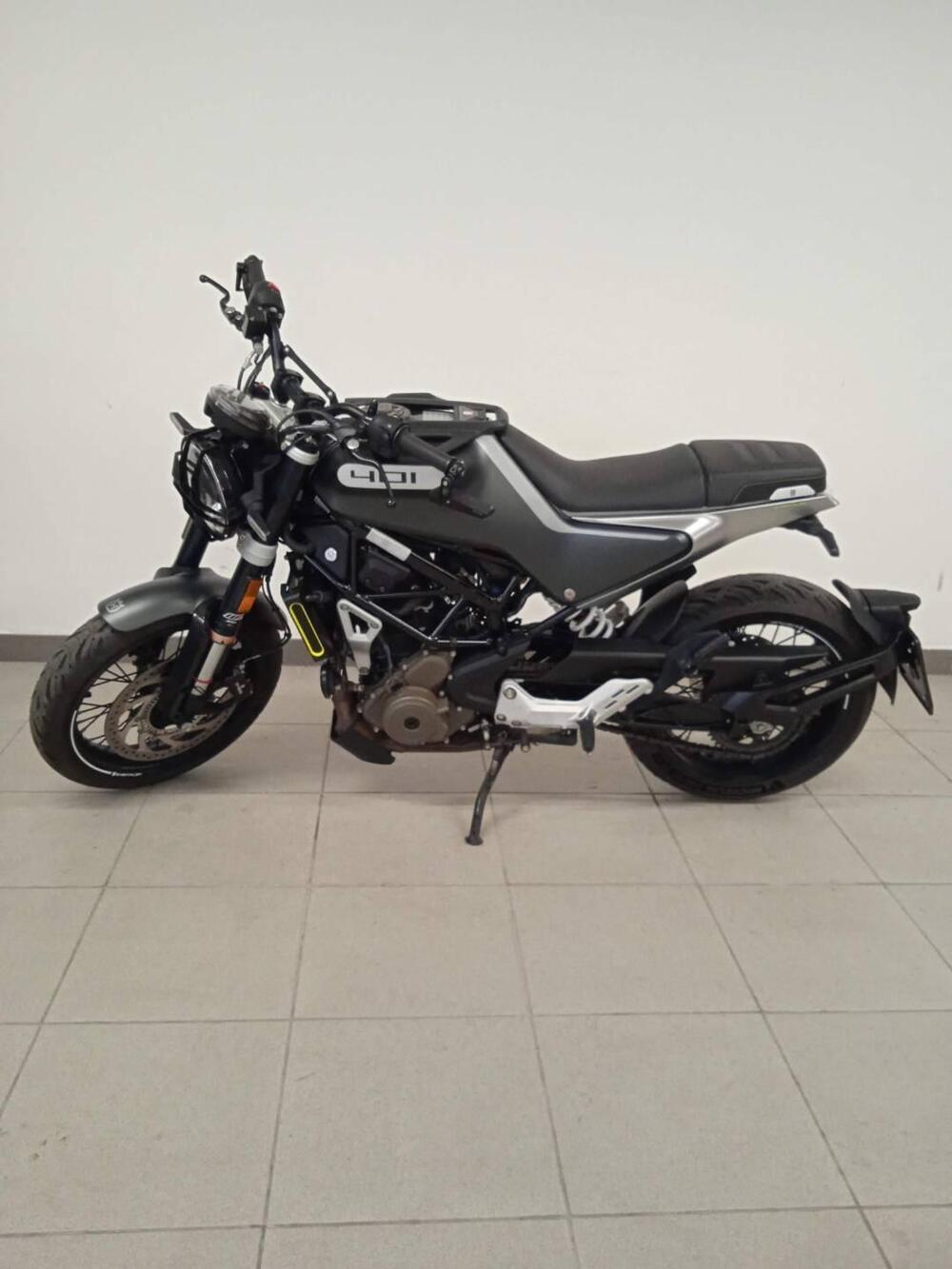 Husqvarna Svartpilen 401 (2020) (6)