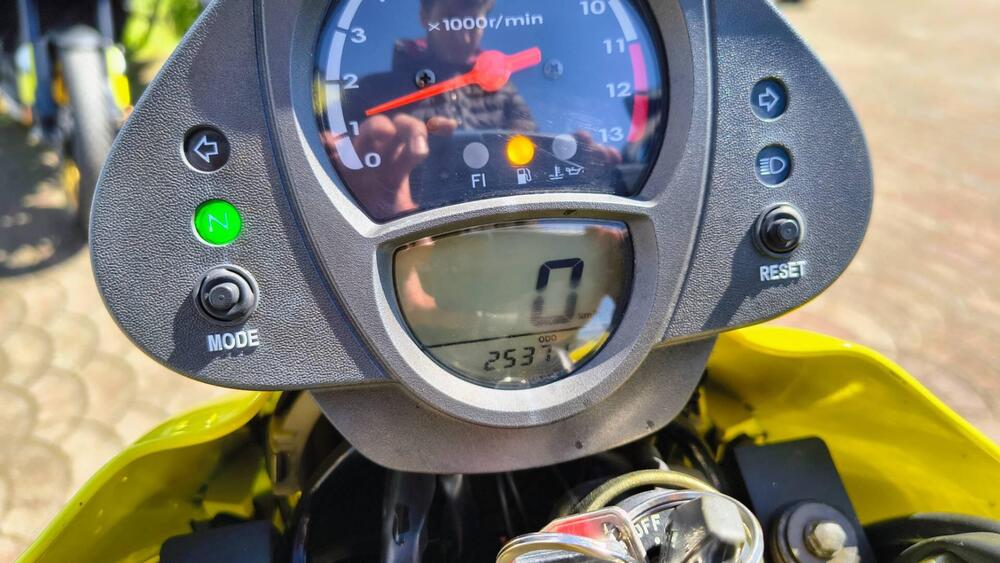 Kawasaki ER-6N (2006 - 09) (3)